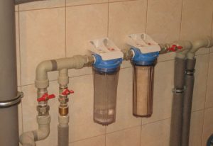 Установка проточного фильтра для воды в Кстово
